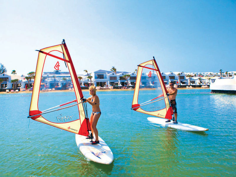 Studios Sands Beach Resor