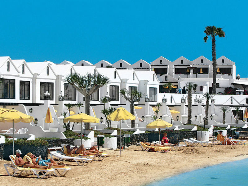 Studios Sands Beach Resor