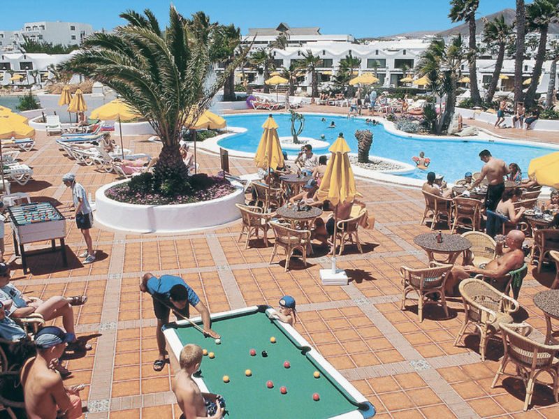 Studios Sands Beach Resor
