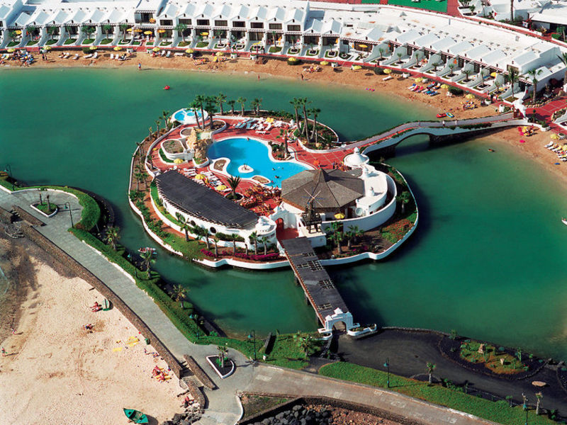 Studios Sands Beach Resor