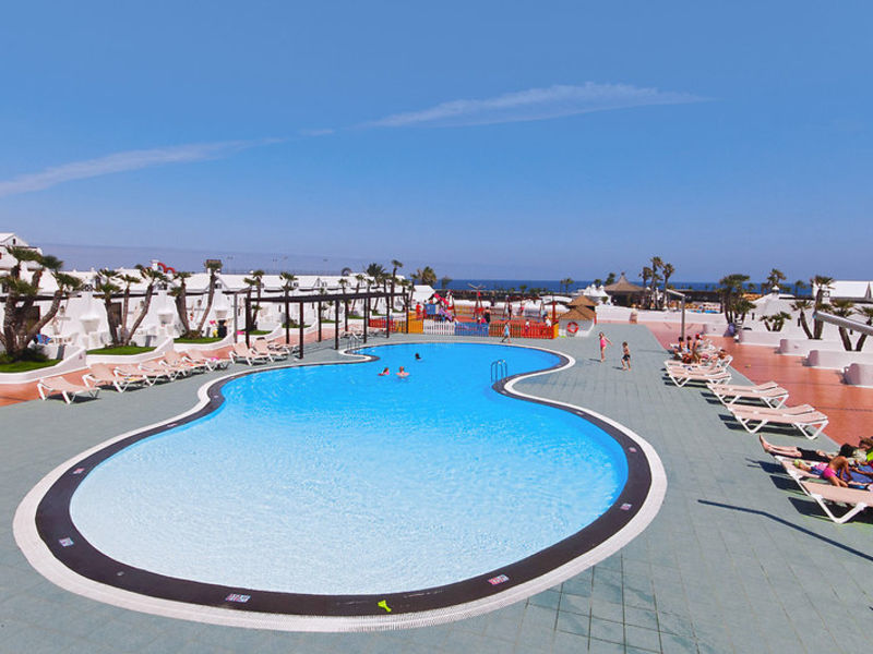 Studios Sands Beach Resor