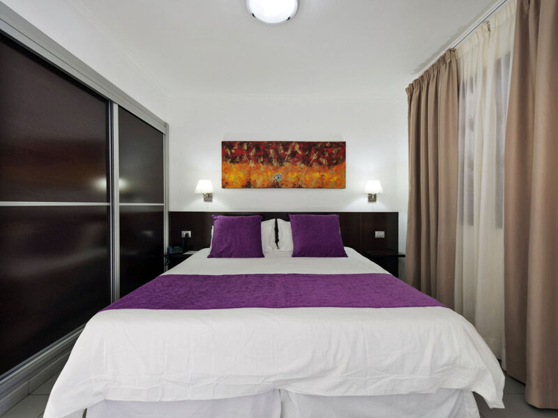Suite-Hotel Jardin Dorado