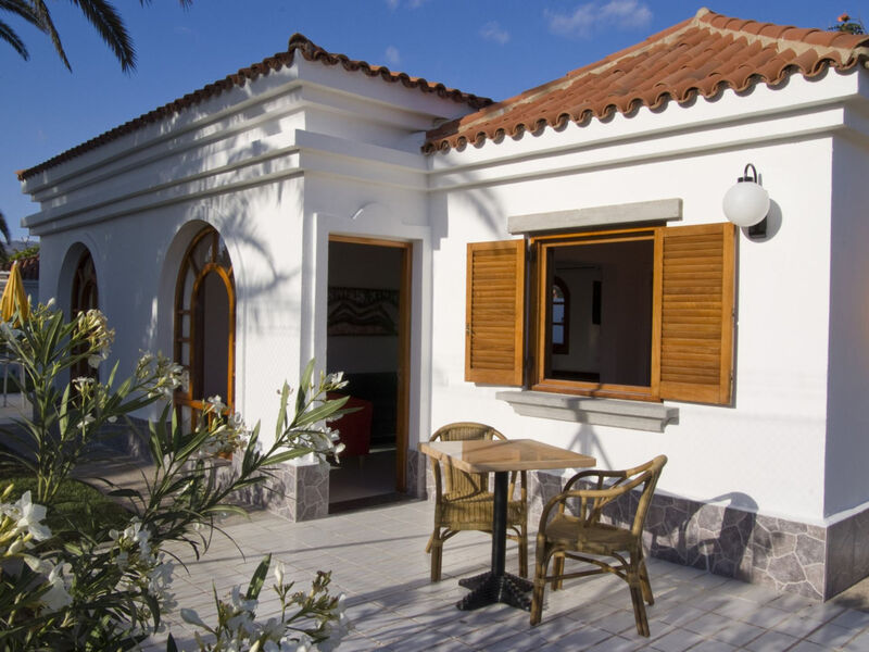Suite-Hotel Jardin Dorado