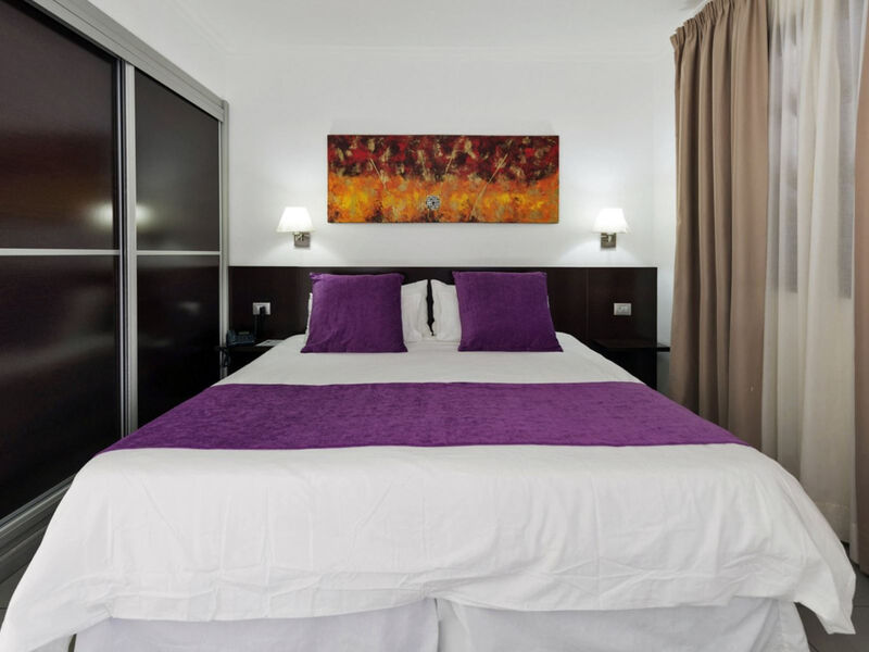 Suite-Hotel Jardin Dorado