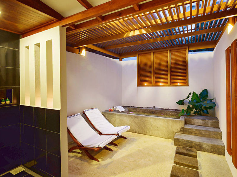 Sun Island Resort & Spa