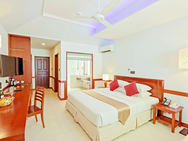 Sun Island Resort & Spa