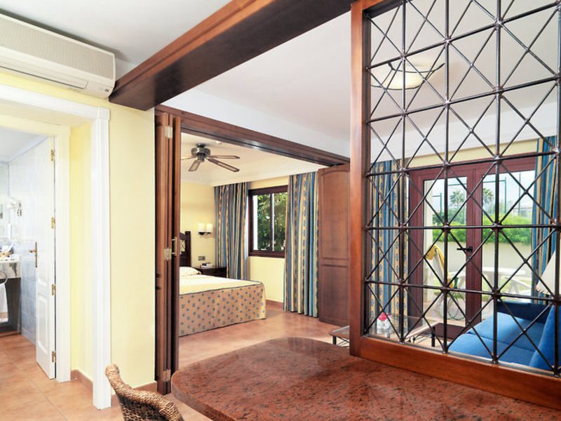 SunConnect Atlantis Fuert
