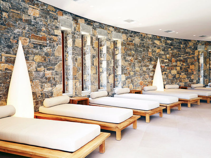 SunConnect Ostria Beach