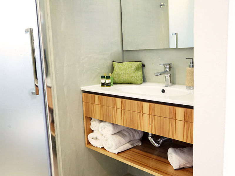 SunConnect Ostria Beach