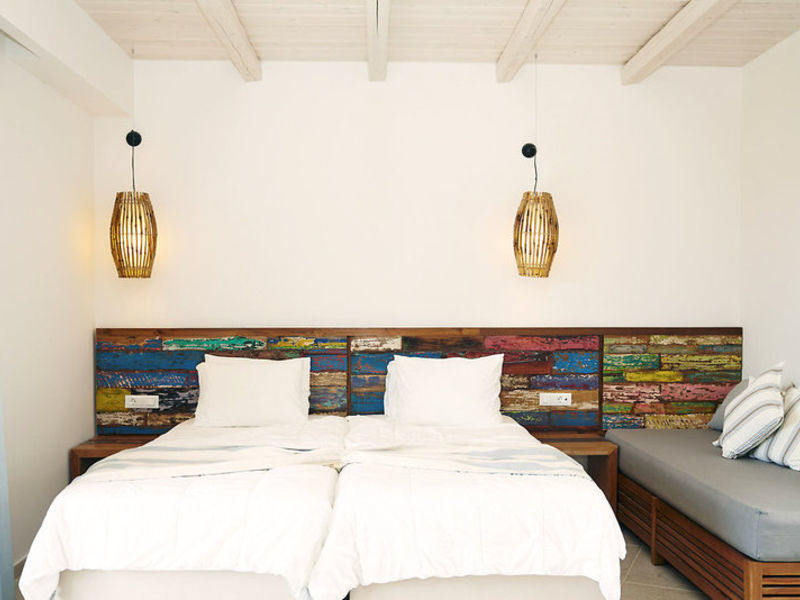 SunConnect Ostria Beach