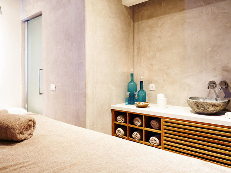 SunConnect Ostria Resort & Spa