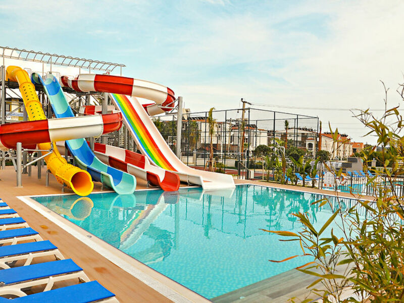 SunConnect Side Resort