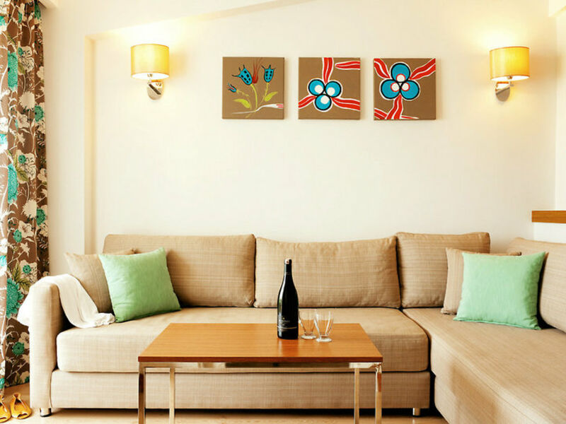 SunConnect Side Resort