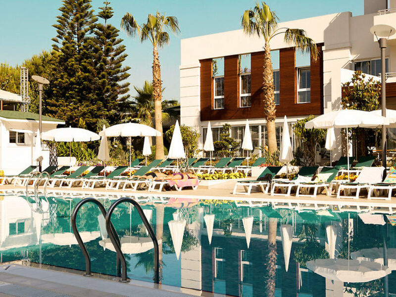 SunConnect Side Resort