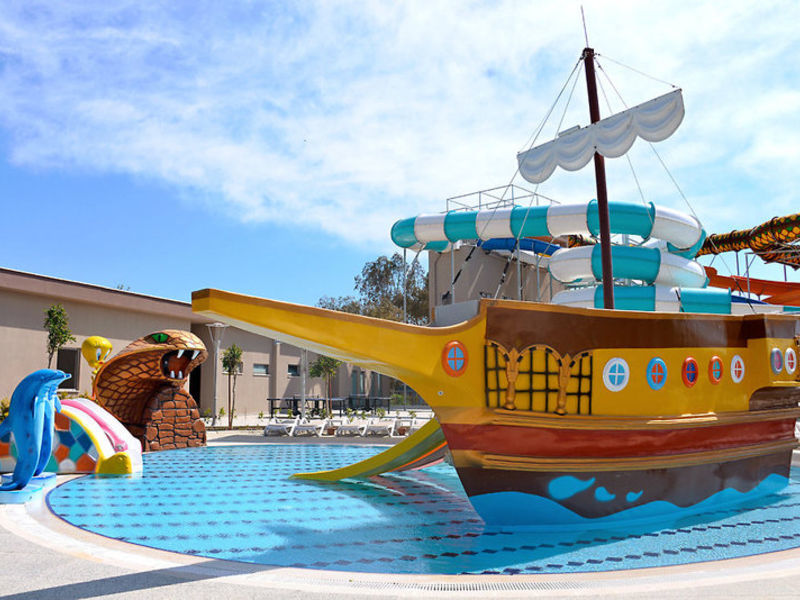 Sunmelia Beach Resort