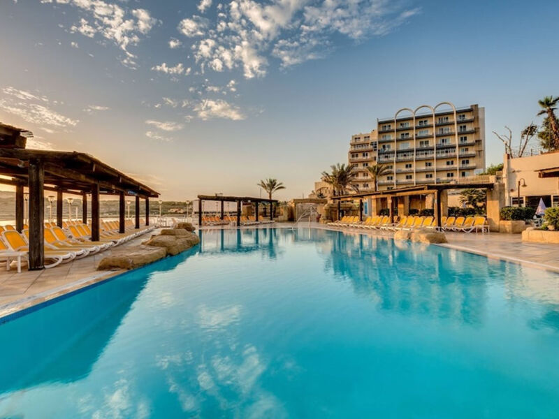 Sunny Coast Resort & Spa