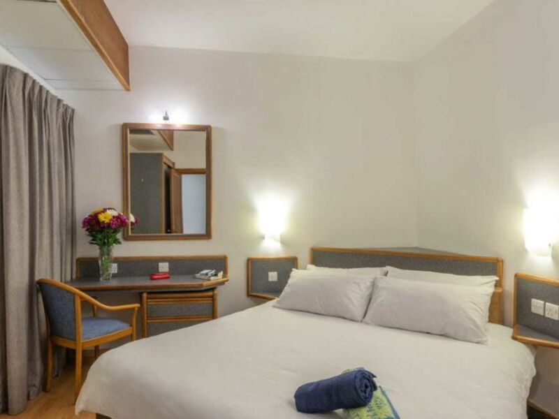 Sunny Coast Resort & Spa