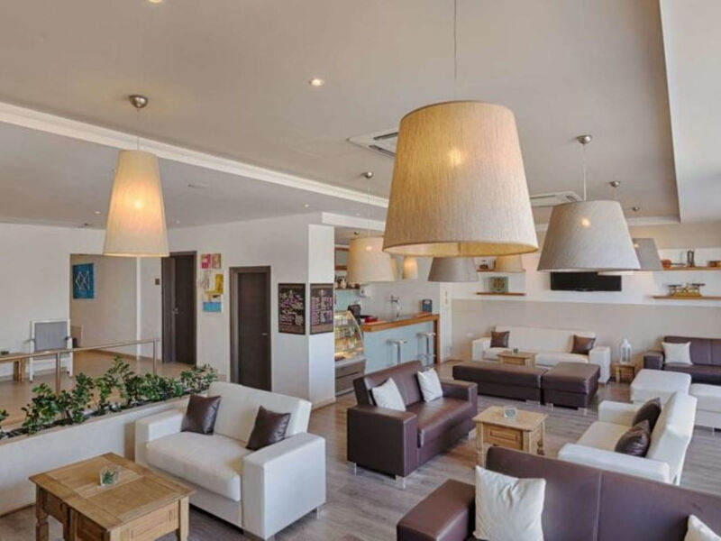 Sunny Coast Resort & Spa