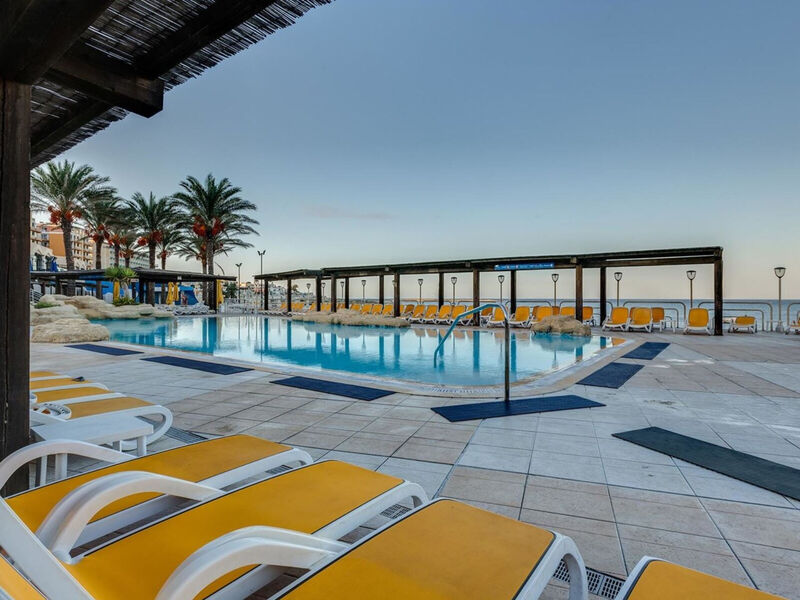 Sunny Coast Resort & Spa