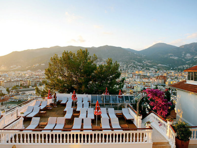 Sunny Hill Alya Hotel