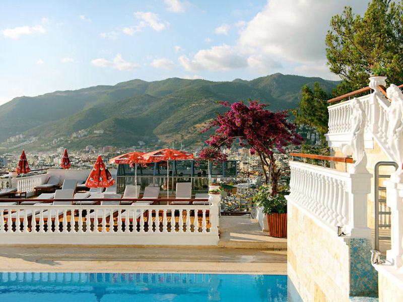 Sunny Hill Alya Hotel