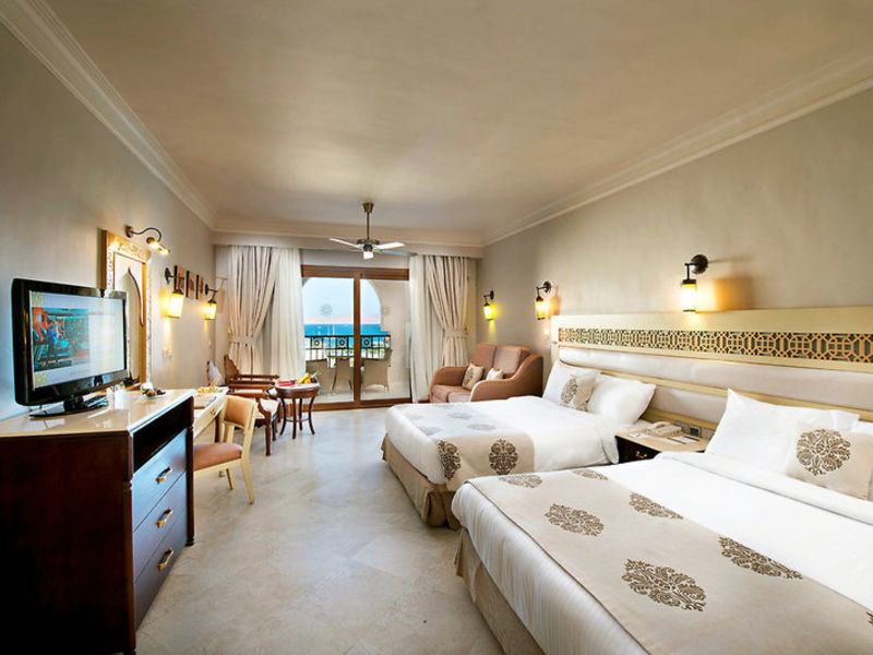 SUNRISE Arabian Beach Resort