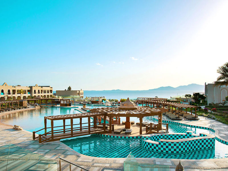 SUNRISE Arabian Beach Resort