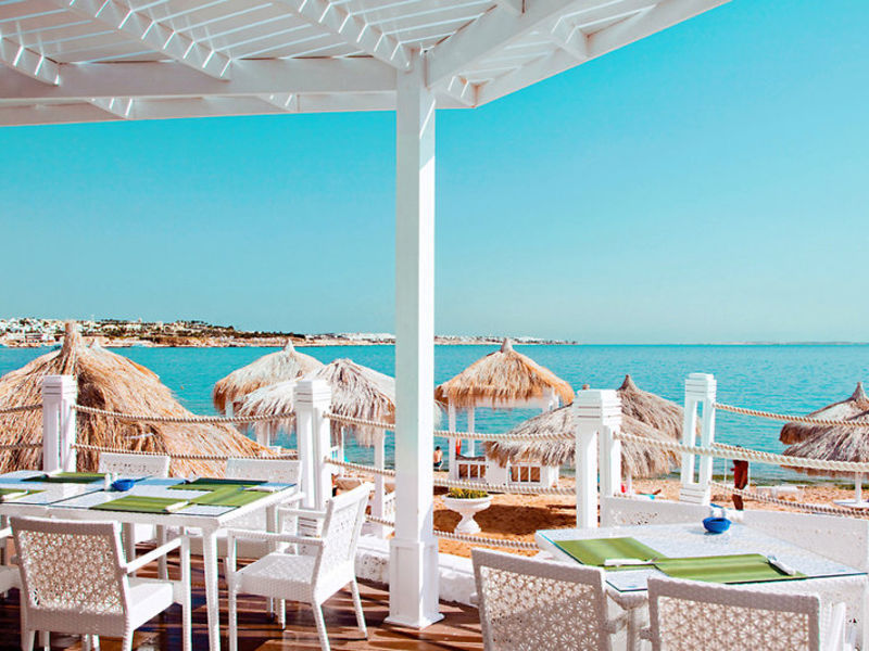 SUNRISE Arabian Beach Resort