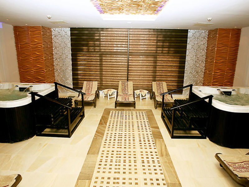 SUNRISE Garden Beach Resort