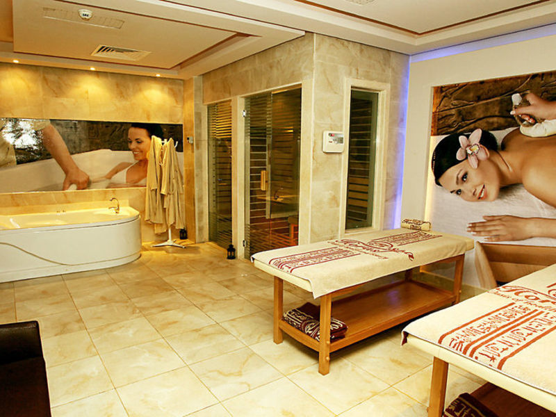 SUNRISE Garden Beach Resort