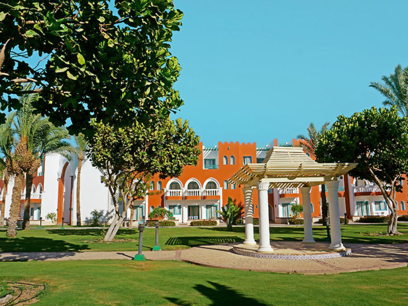 SUNRISE Garden Beach Resort