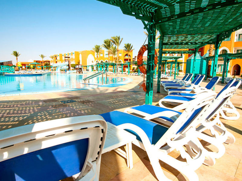 SUNRISE Garden Beach Resort