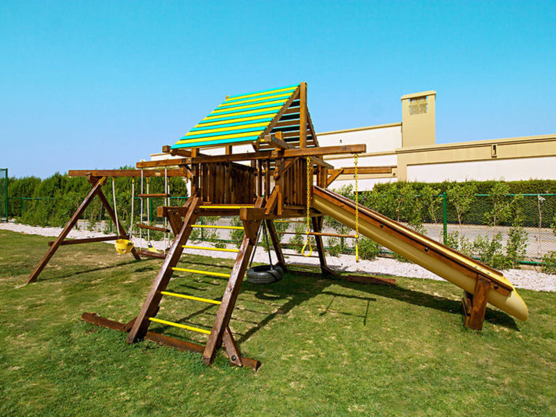 SUNRISE Marina Resort