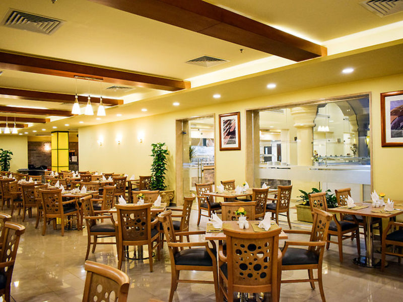 SUNRISE Marina Resort