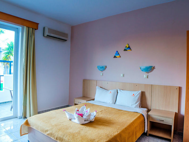 Sunshine Hotel