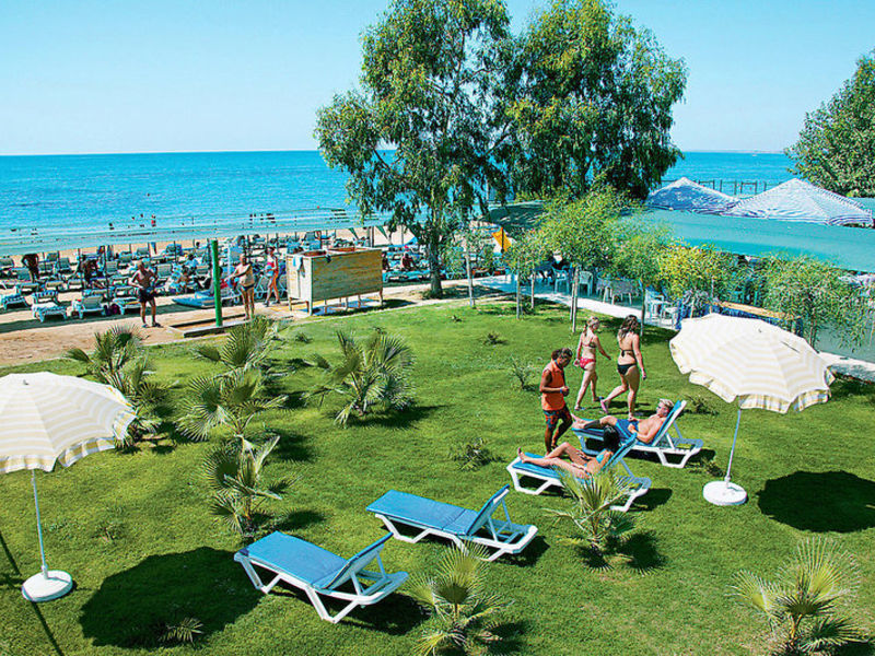 Thalia Beach Resort