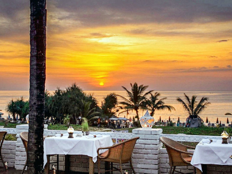 Thavorn Palm Beach Resort