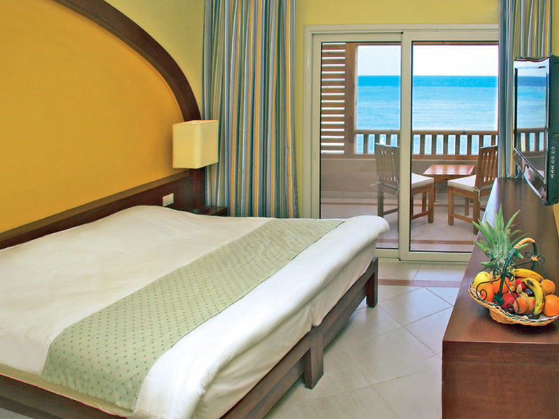 The Breakers Dive. & Surf. Lodge