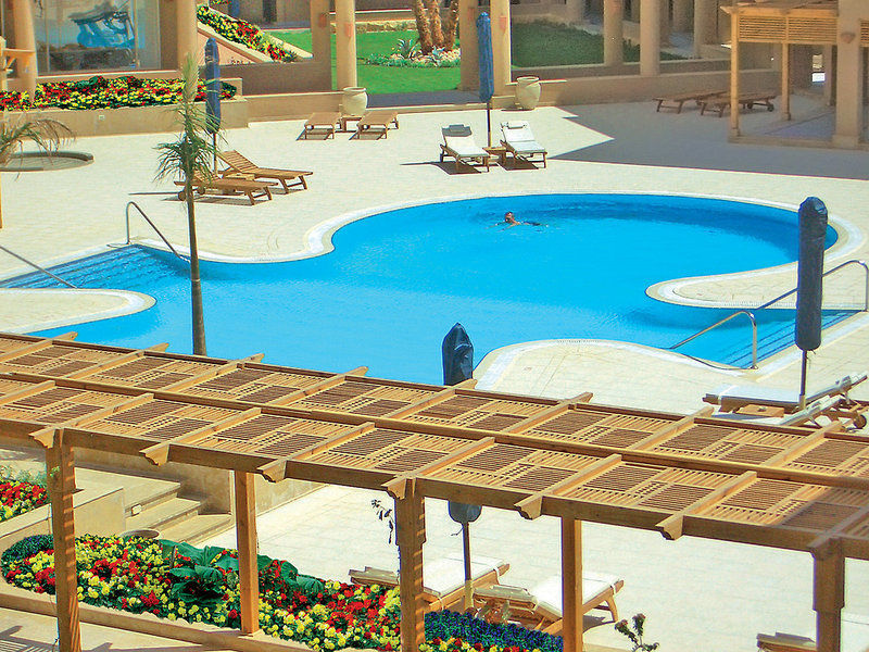 The Breakers Dive. & Surf. Lodge