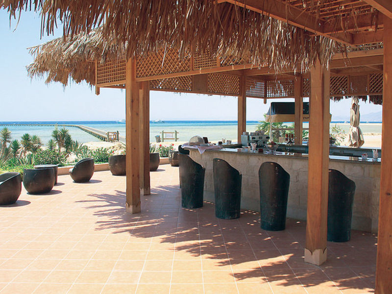The Breakers Dive. & Surf. Lodge