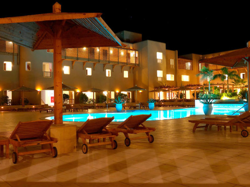 The Breakers Dive. & Surf. Lodge