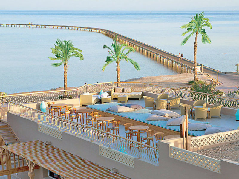 The Breakers Dive. & Surf. Lodge