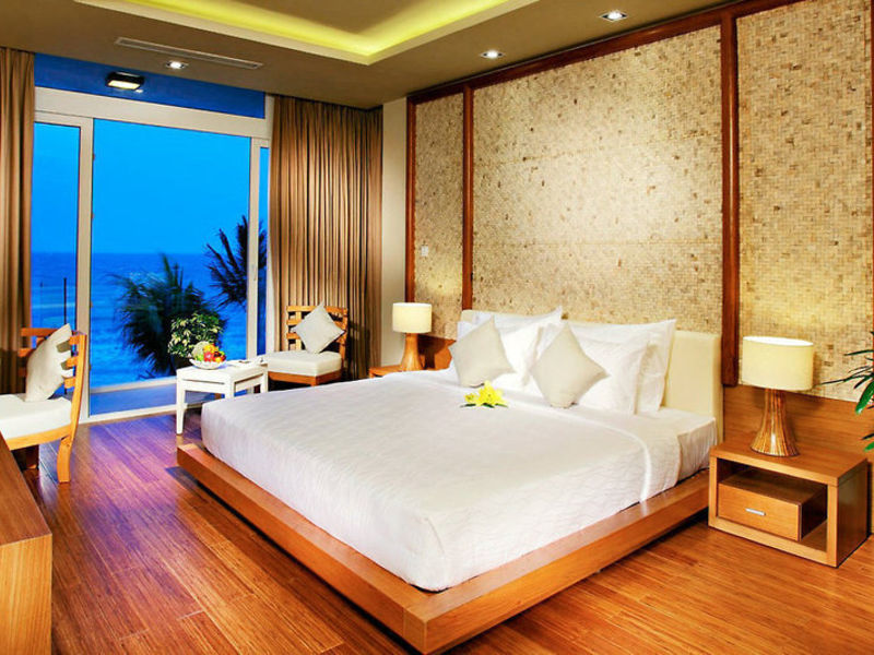 The Cliff Resort & Residences