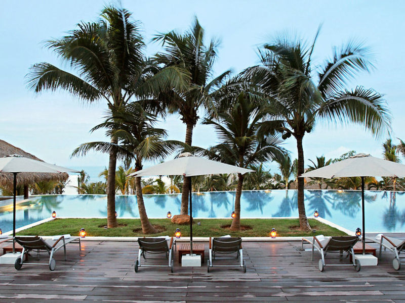 The Cliff Resort & Residences