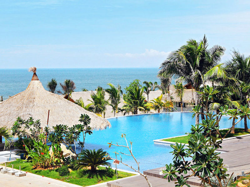 The Cliff Resort & Residences