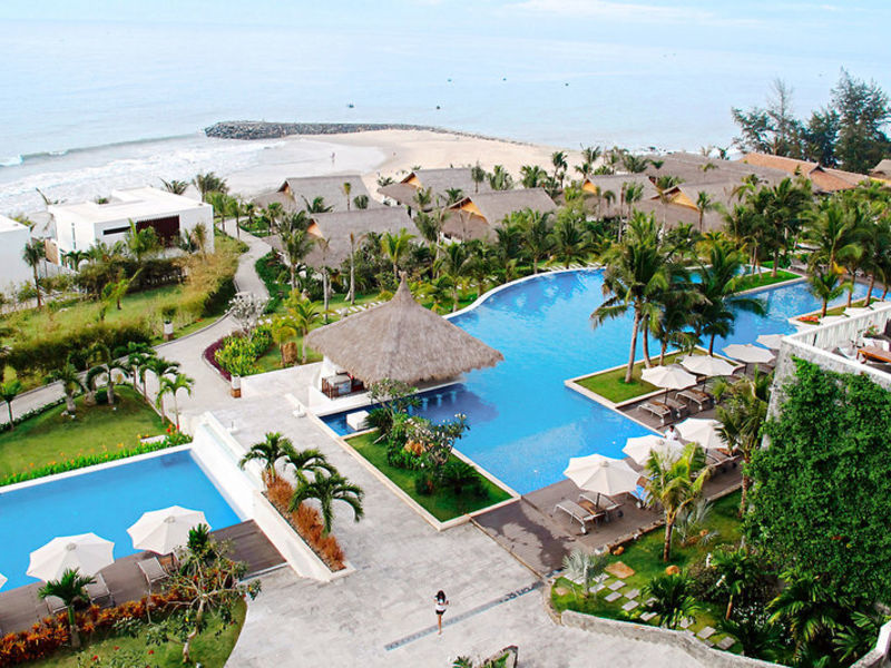 The Cliff Resort & Residences