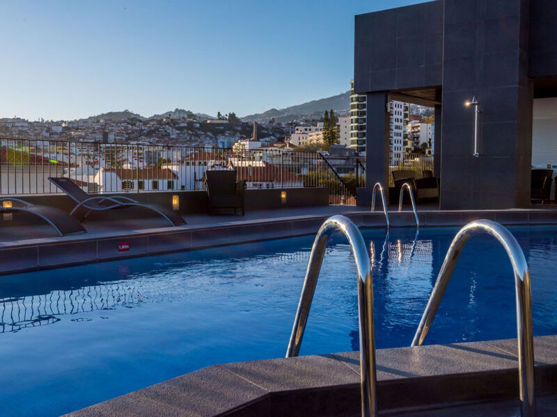 The Editory Garden Funchal (Ex. Do Carmo)