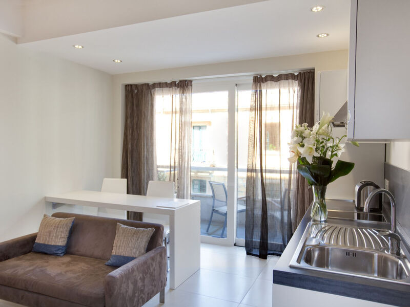 The George, Urban Boutique Hotel