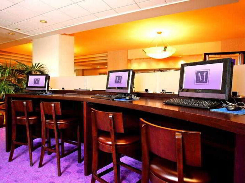 The Manhattan At Times Square Hotel