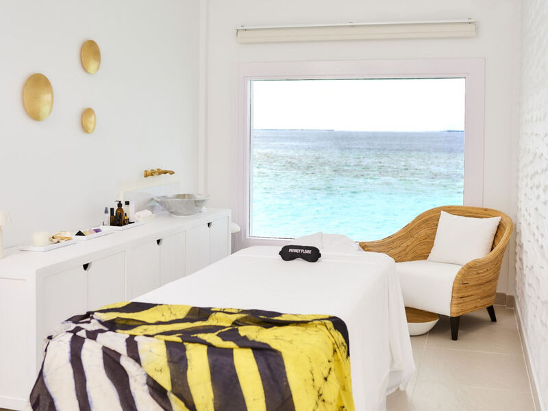 The Standard, Huruvalhi Maldives